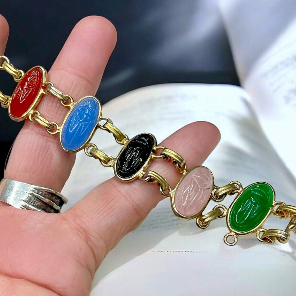 🌺Vintage Large Gemstone Scarab Bracelet - Picture 8 of 9